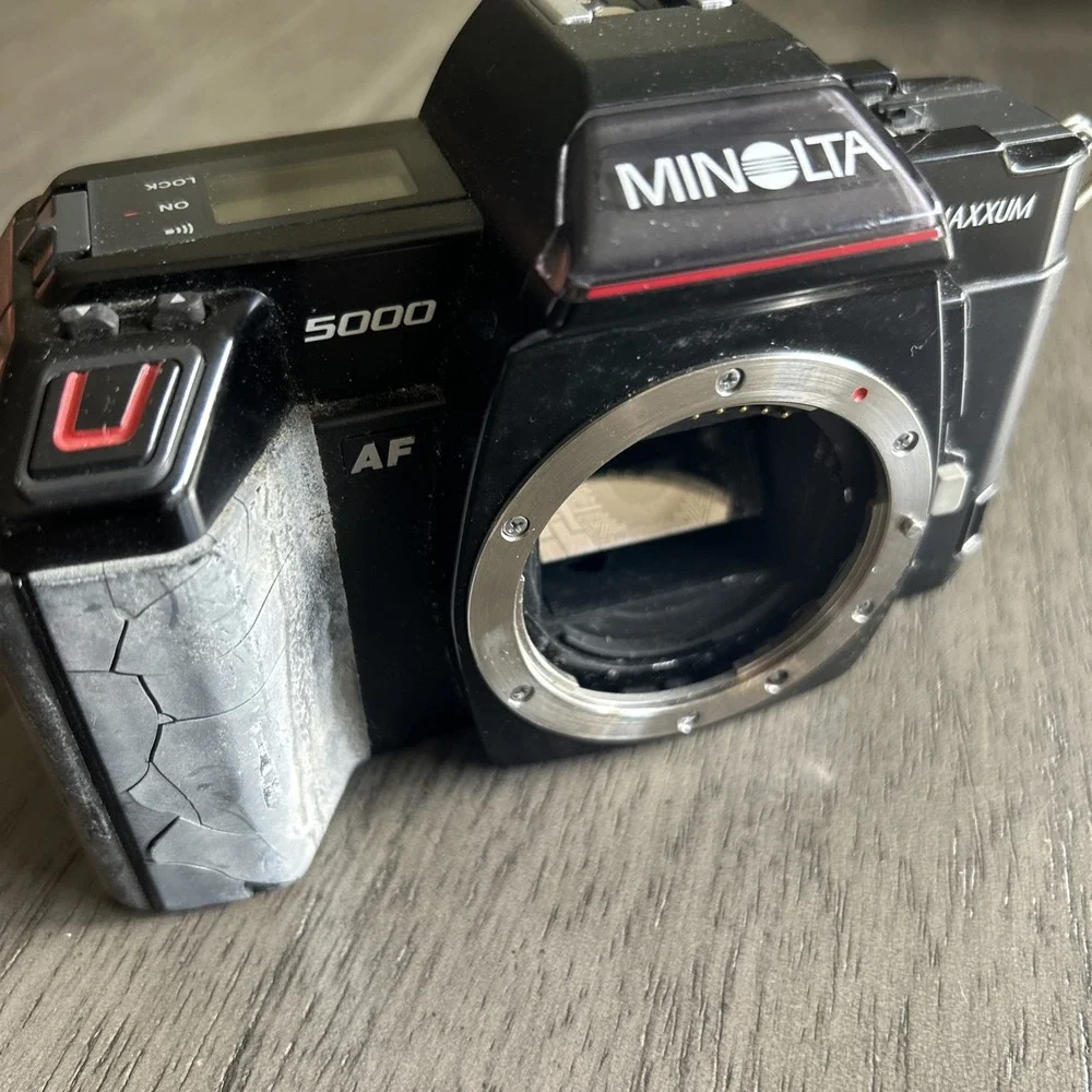 Minolta Maxxum 5000  Camera Japan Body Only For Parts